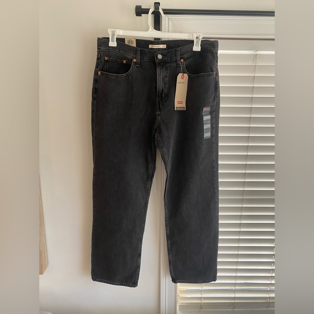 Levi Low Pro jeans